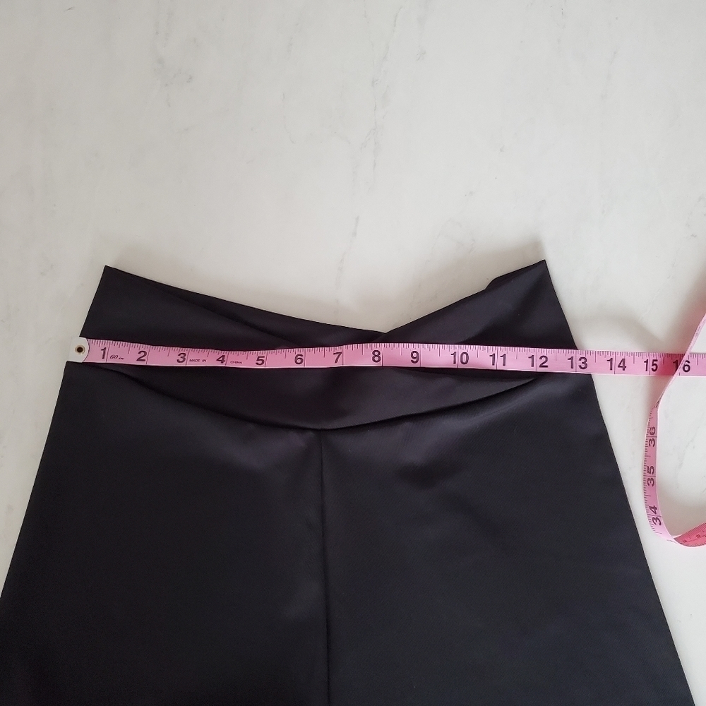 Nasty Gal Sports Illustrated NWT Cross Over Cycling Shorts 6 - Picture 11 of 11